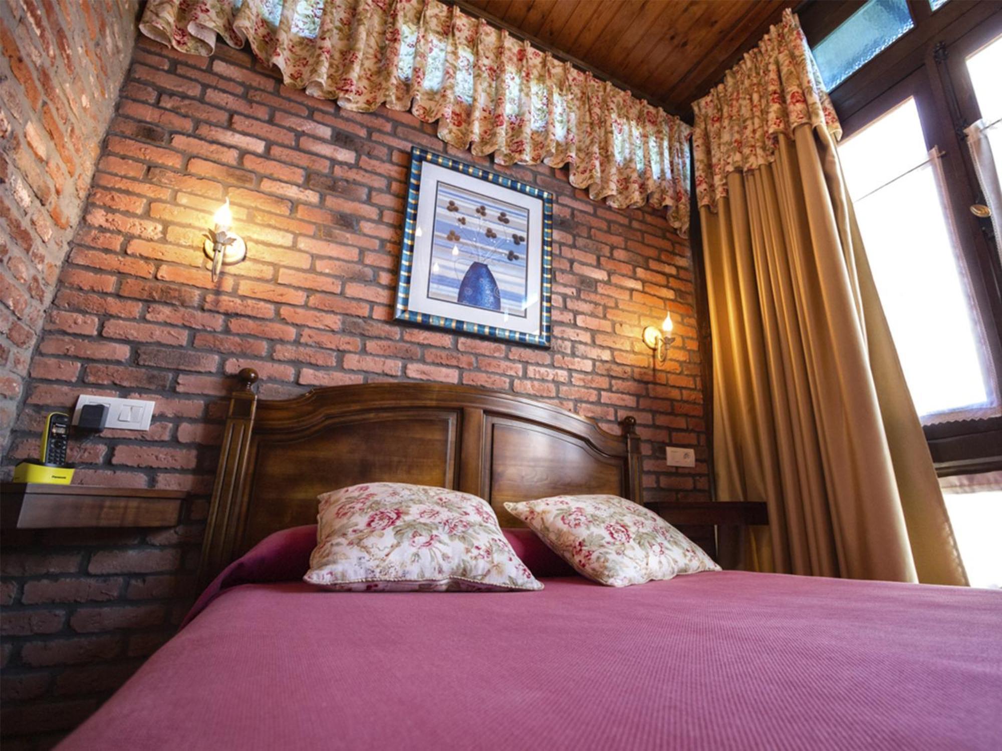 La Casona De Sobrepiedra Hotel Bagian luar foto