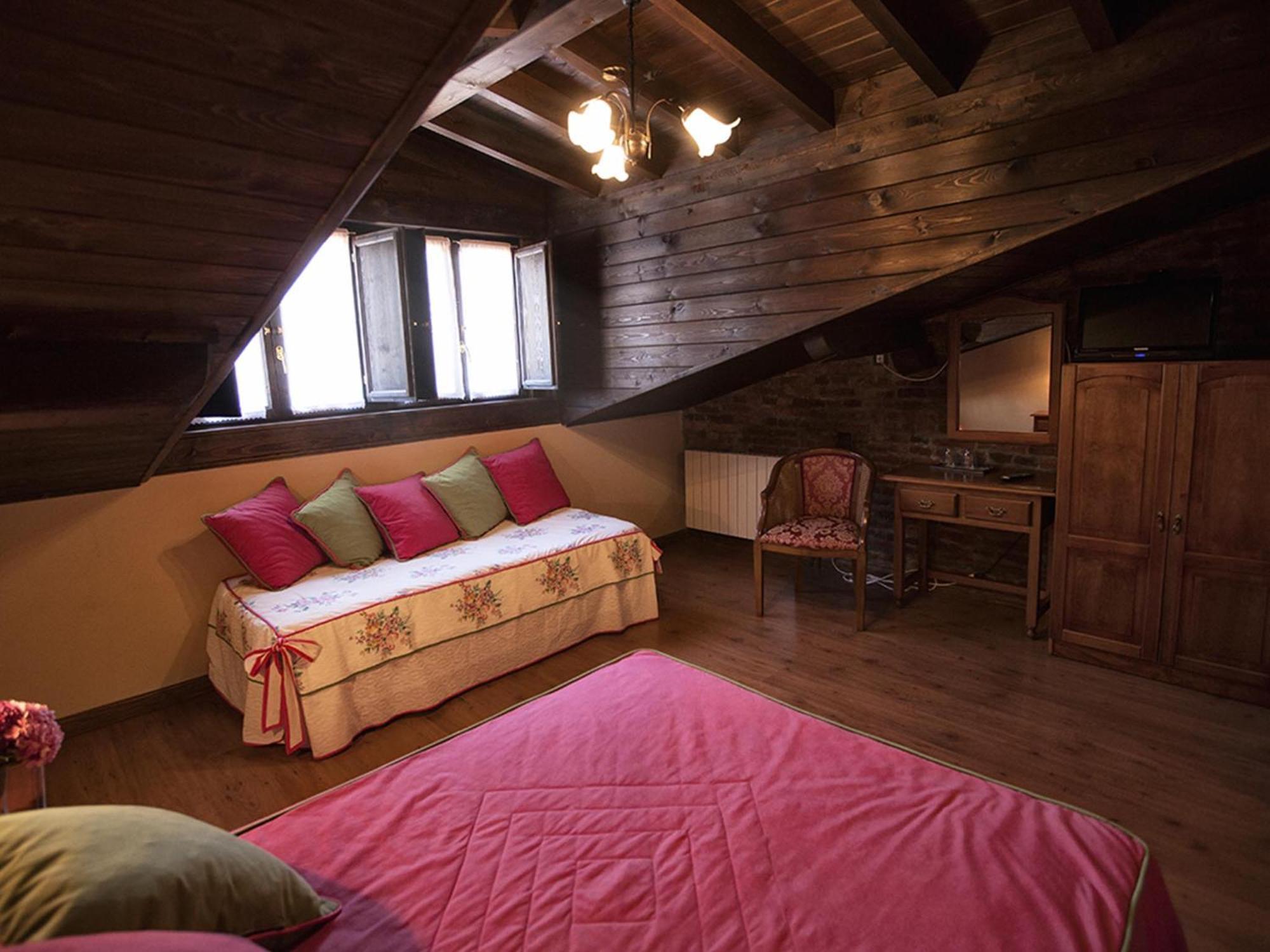 La Casona De Sobrepiedra Hotel Ruang foto
