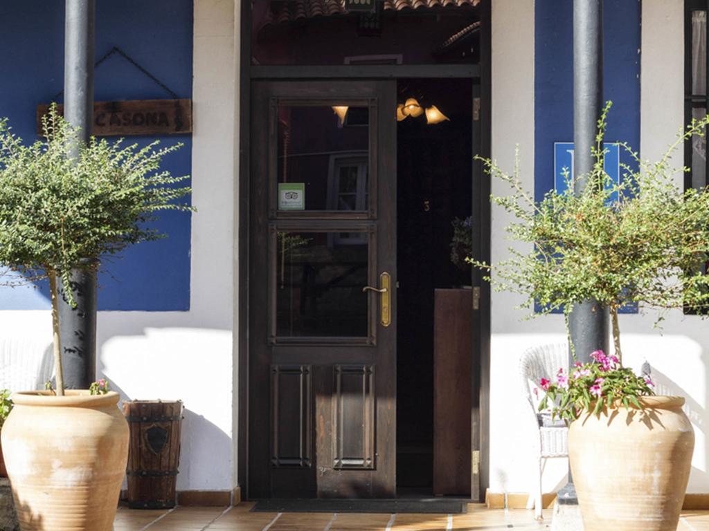 La Casona De Sobrepiedra Hotel Bagian luar foto
