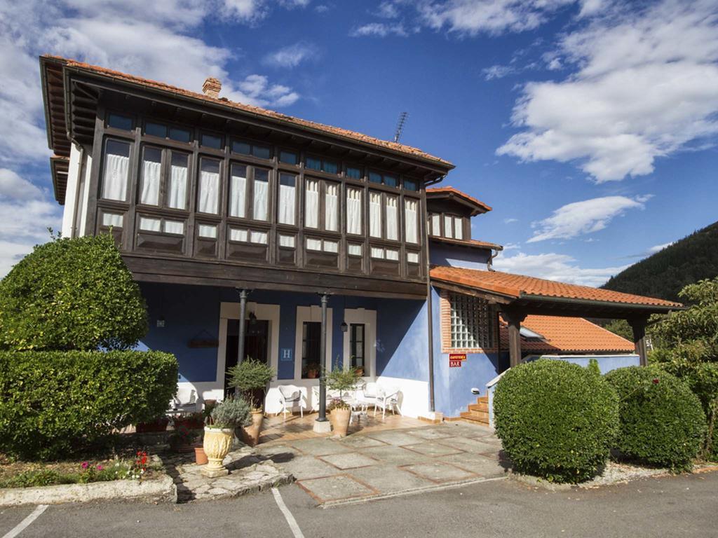 La Casona De Sobrepiedra Hotel Bagian luar foto